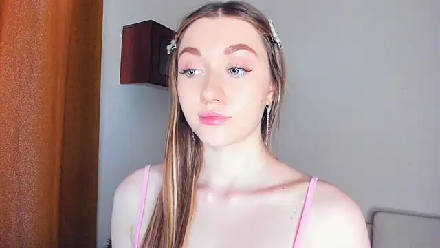 ThanhBuerger Adlı Modelin Canlı XXX Sohbeti