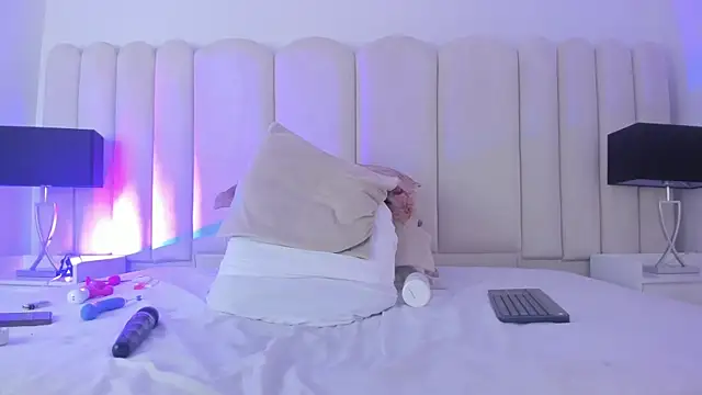 ChannelFox__ – Naživo XXX chat