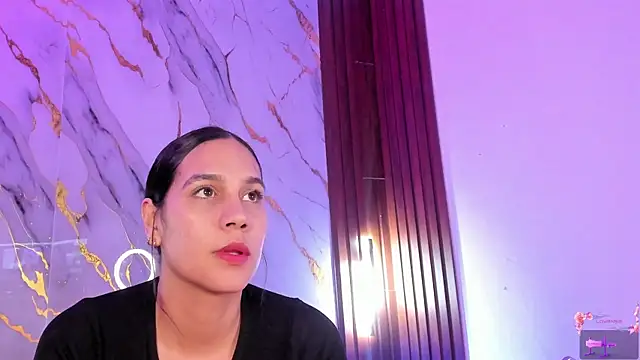 Emmiicute's Live XXX Chat