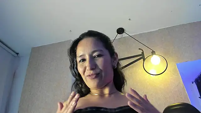 XXX chat uživo modela Vicky_Angeel
