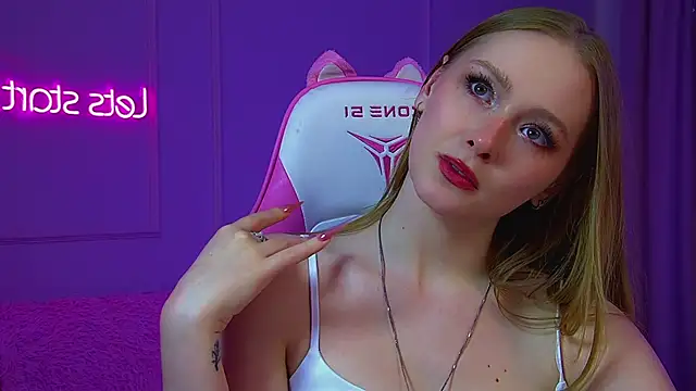 AgataFoxley Live XXX-Chat