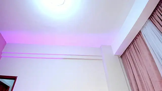 JupiteFox Live XXX Chat