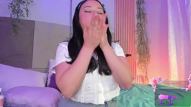 isabellagiirl Adlı Modelin Canlı XXX Sohbeti