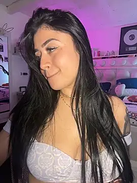 lucianaroy Chat XXX in diretta