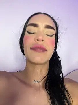 Chatroom XXX en direct de Exotic_girl666