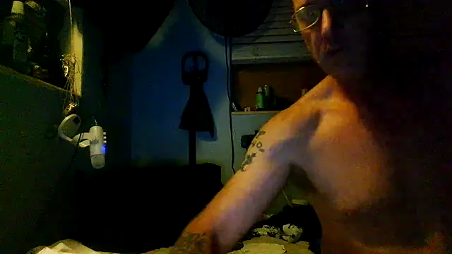 PornStro921 Show in webcam