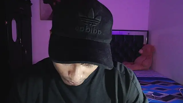 jackson_cooper91 élő XXX-chatje