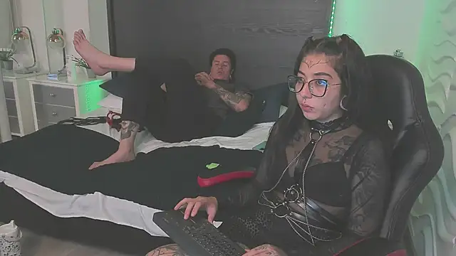 Show Webcam de inkedsinners_