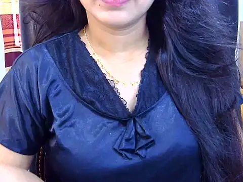 Noor_Zarin Adlı Modelin Canlı XXX Sohbeti