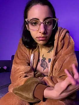 Poison_Ivy_29 Live XXX-chat