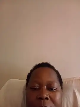 Sweetpussy17's Live XXX Chat