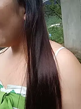 quynhkoolbae's Webcam Show