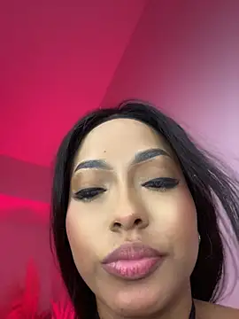 Saraah_bosh Show in webcam