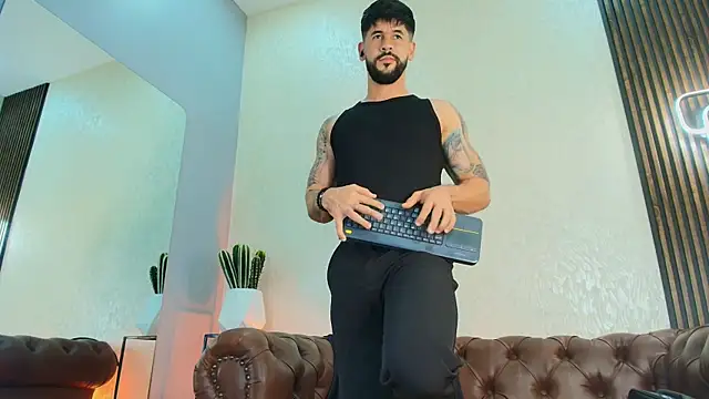 Petesevans Adlı Modelin Canlı XXX Sohbeti