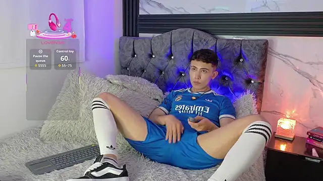 Онлайн чат XXX Saimonvela