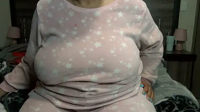 BigButt-MomJ75's Live XXX Chat