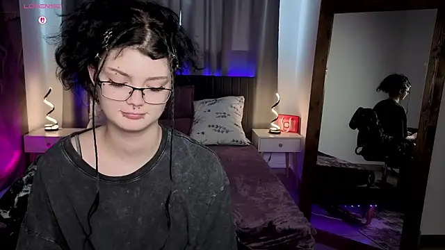 Онлайн чат XXX MileyRood