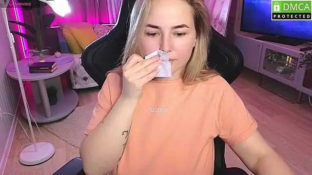 XXX chat uživo modela Mira_Mermayd
