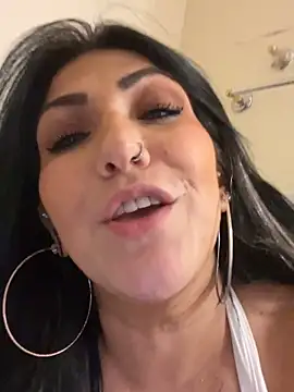 Živý XXX chat LittleMissEeve