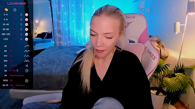 AnyaTaylor_ Chat XXX live