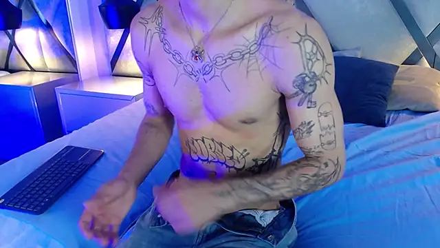 Онлайн чат XXX EnzoHunters