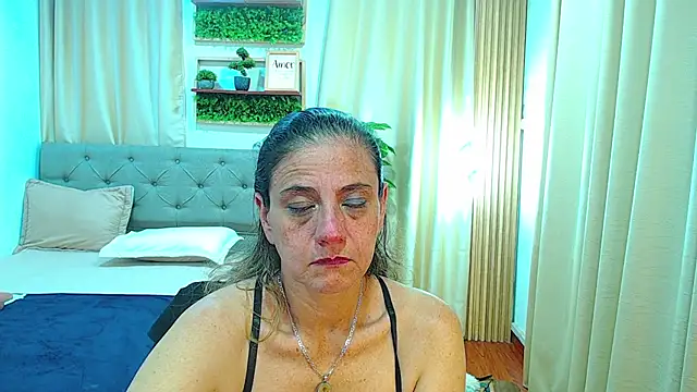 Czat XXX na żywo – sasi_luna