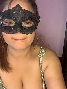 lustycousins Adlı Modelin Canlı XXX Sohbeti