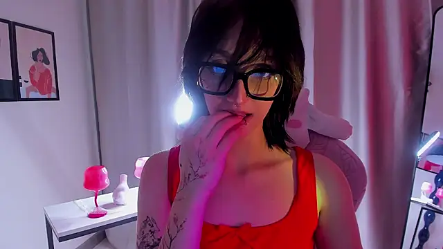 LunaVogue1 Live XXX-Chat