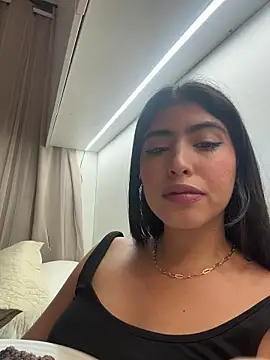Gaby_zahir_のライブXXXチャット
