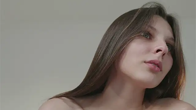 whisper_of_love Adlı Modelin Web Kamerası Şovu