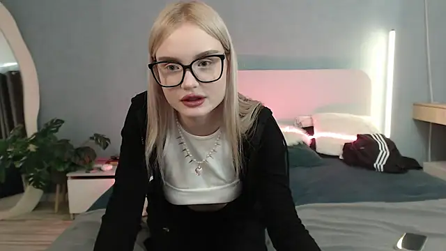 Angel_Share Adlı Modelin Canlı XXX Sohbeti