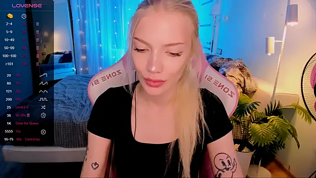 AnyaTaylor_: απευθείας συνομιλία ΧΧΧ