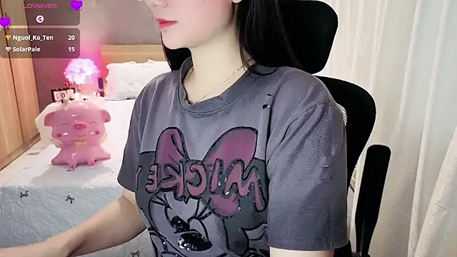 JENNIE-16's Live XXX Chat