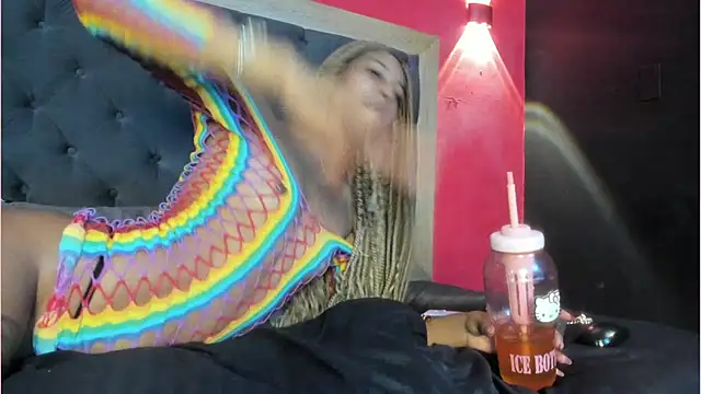 YayaHilton Live XXX Chat