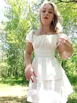Živý XXX chat Yourblonde_69