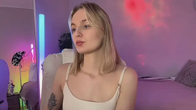 Živý XXX chat _Vikky_Moon_