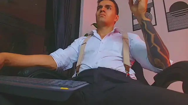 Chat XXX ao vivo de ALPHA_DOMINUS_