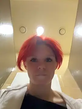 NinaParri live XXX chat