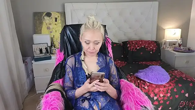 Chat +18 de RoxalanaStar ao vivo