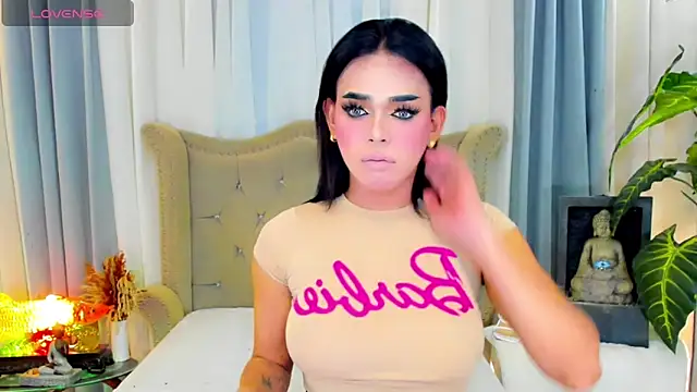 MochaliciousTransOnTop Pertunjukan Webcam
