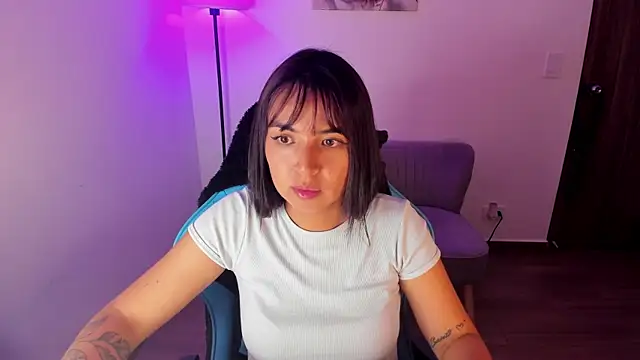 Živý XXX chat Nicole_Ss
