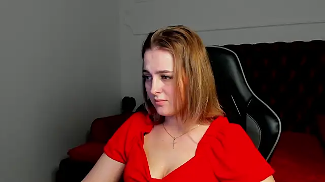 EllaBells' Live XXX Chat