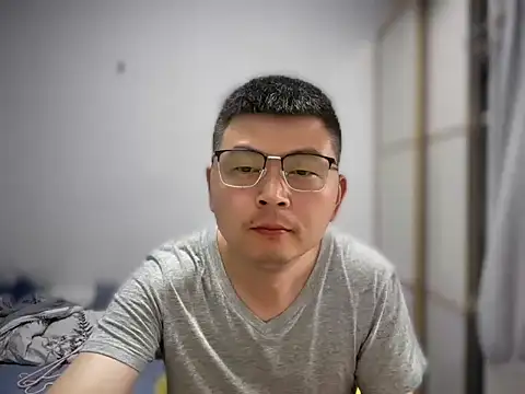 Chat XXX ao vivo de hardysuning