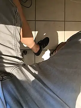 Lorent6969 Adlı Modelin Canlı XXX Sohbeti