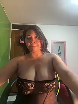 hiilarybrown Adlı Modelin Canlı XXX Sohbeti