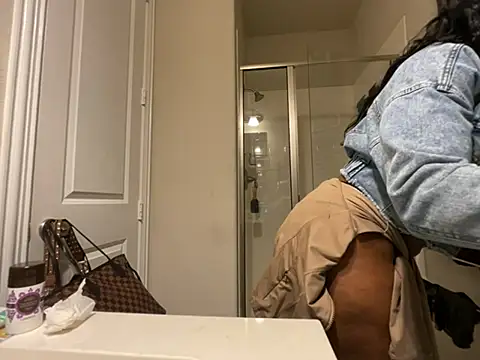 wynterheat's Webcam Show