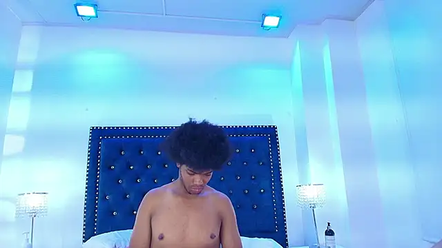 Cristal_and_luke's Live XXX Chat