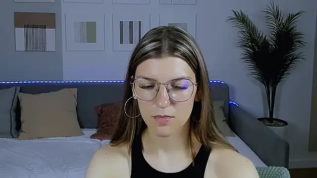 AnnaThorne live XXX chat