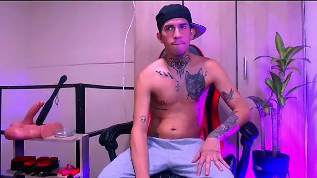 abrahaham_linares' Webcam Show
