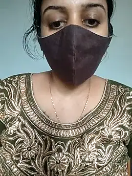 Pokazy przed kamerką – Tamil_shalini